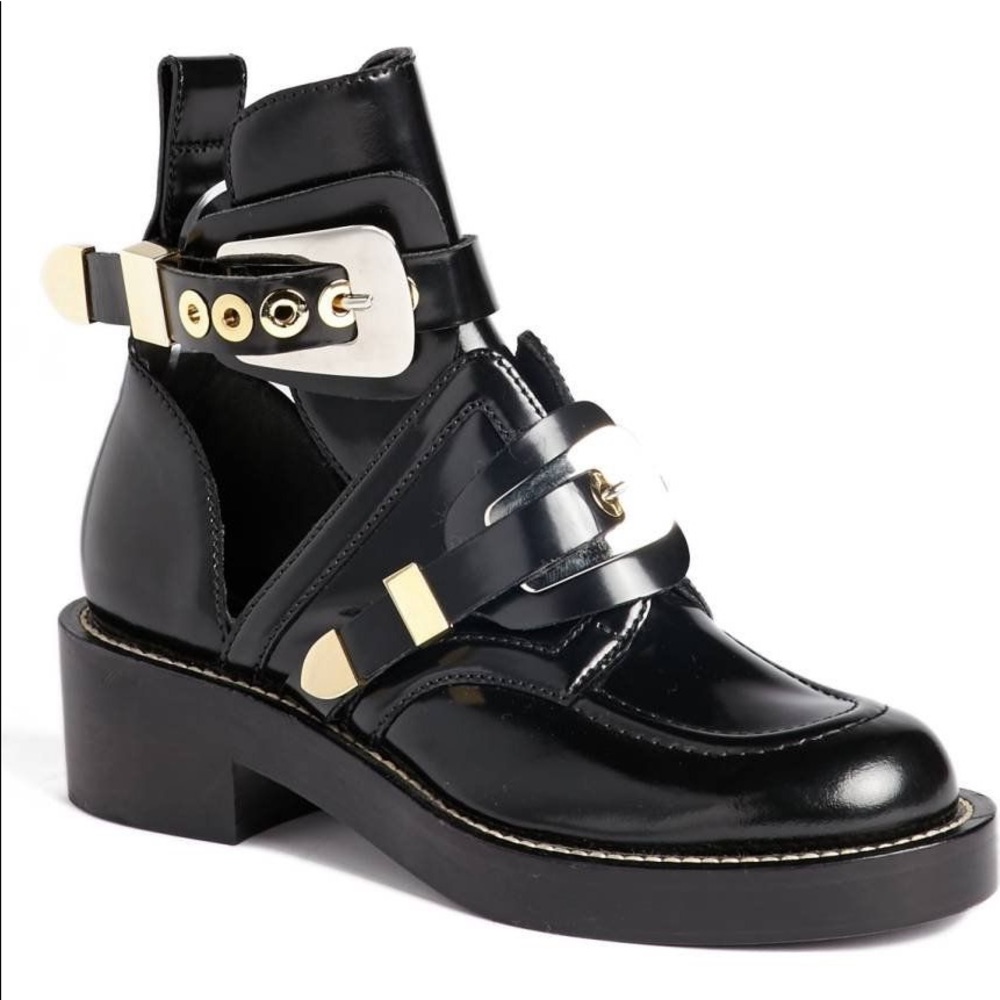 Selling my Balenciaga Buckle boots